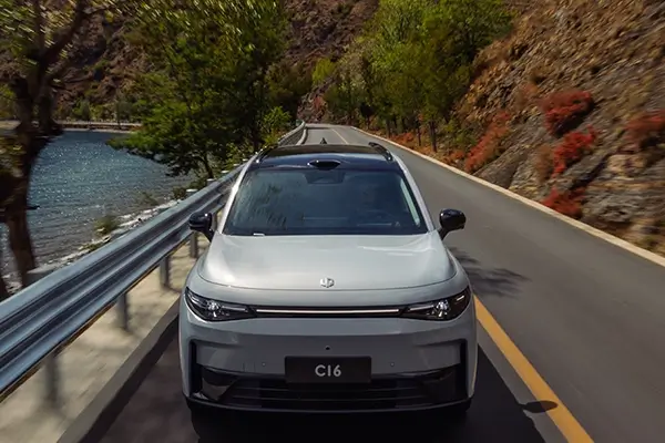 Leapmotor C16: A Budget-Friendly 6-Seater SUV