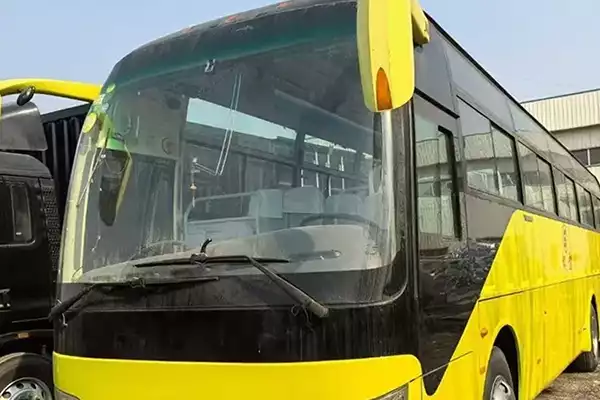Yutong Coach Bus for Sale 55 Seats Passenger Sleeper Rhd Diesel Fuel Automatic Manual Transmission E