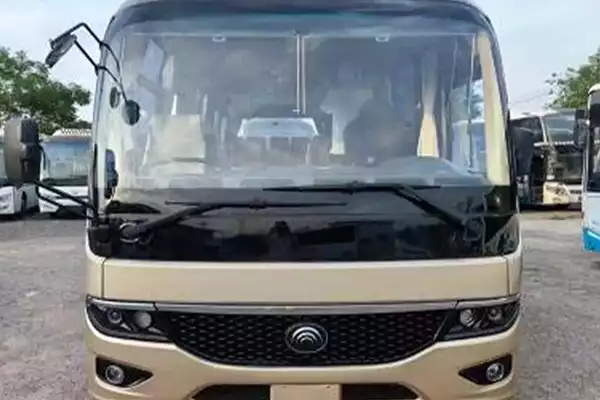 Well Refurbished Yutong Used Coach Bus 30 Seats for Passenger Transport