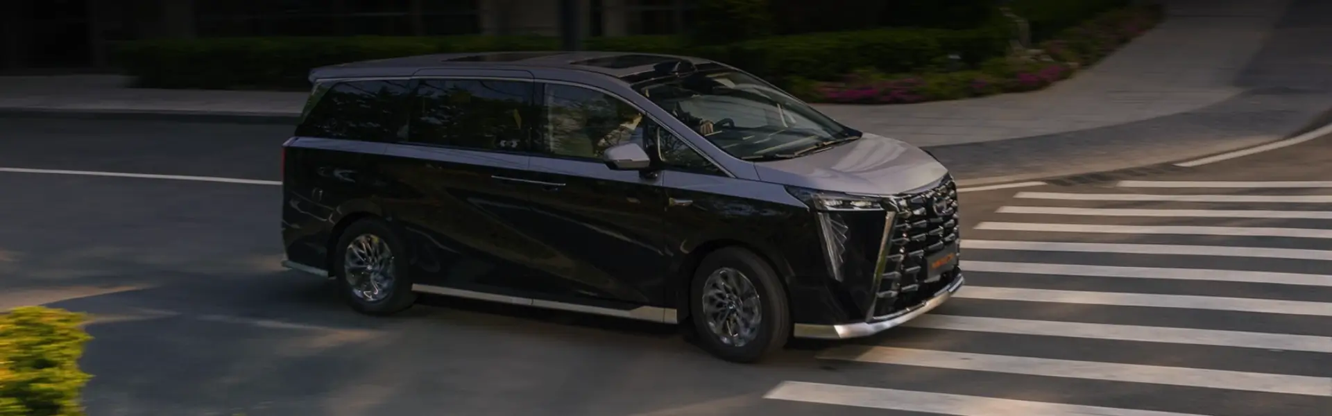 GAC Trumpchi M8 Redefines Premium MPV Luxury and Intelligence