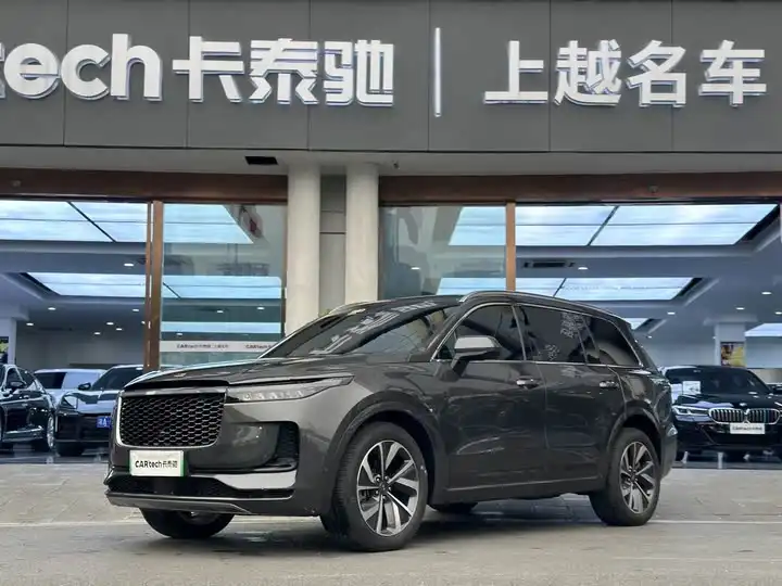 Li ONE 2021 Extended Range 6-Seater