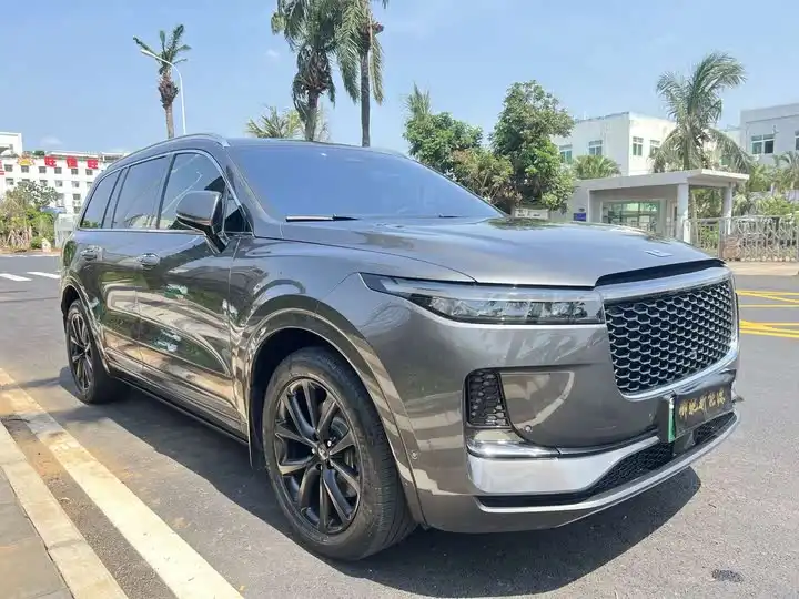 Li ONE 2021 Extended Range 6-Seater