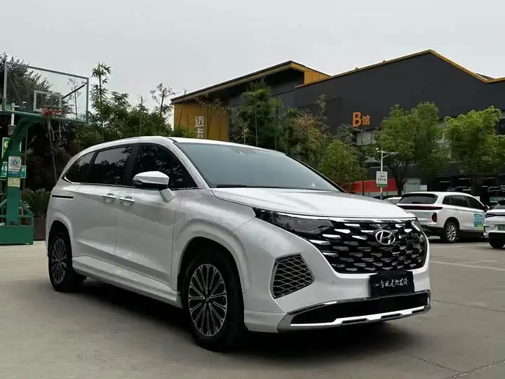 Cousteau 2024 270TGDi LUX Premium