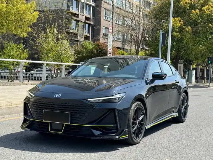 Changan UNI-V 2022 1.5T Excelsior