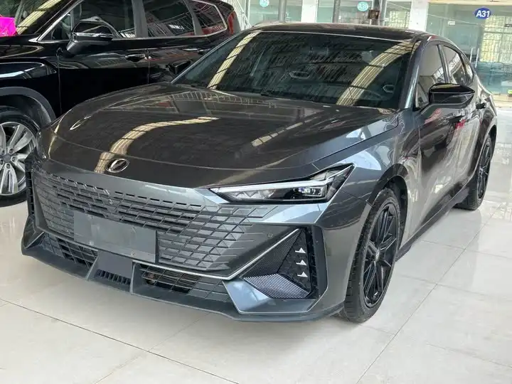 Changan UNI-V Model 2023 1.5T Premium