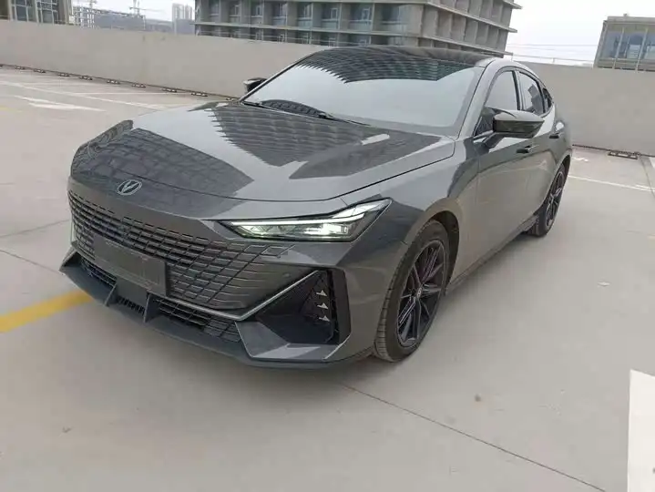 Changan UNI-V 2022 1.5T Excelsior