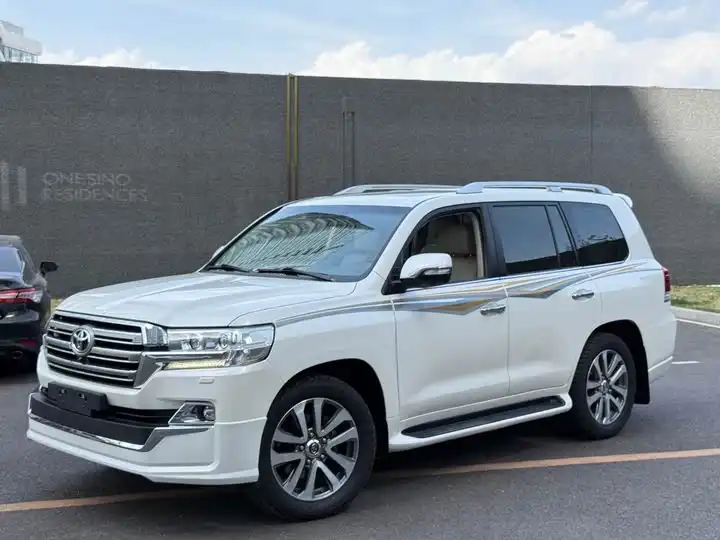 Landcruiser (Import) 2019 5.7L Middle East Edition