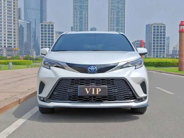 Gravia 2023 2.5L Hybrid Premium VIP Edition