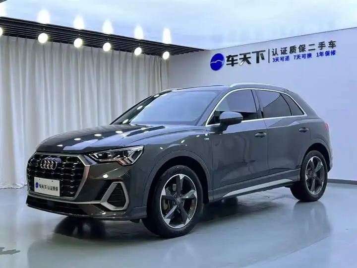 Audi Q3 2019 40 TFSI quattro Stylish and Dynamic