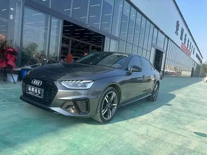 Audi A4L 2022 40 TFSI Luxury Dynamic