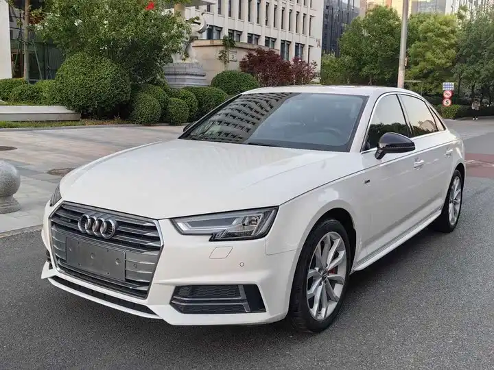 Audi A4L 2018 30th Anniversary Year 45 TFSI quattro Personalized Sport Edition