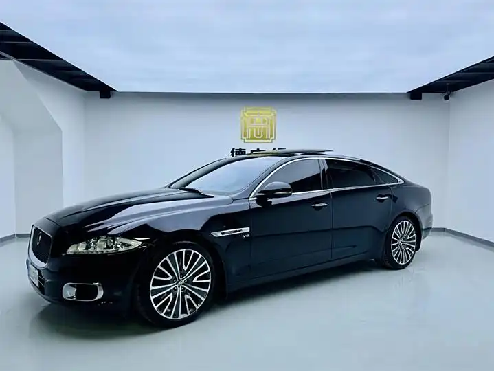 Jaguar XJ 2013 XJL 5.0 SC Pinnacle Edition 4-Seater