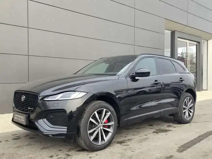 捷豹F-PACE 2024款 P250 R-Dynamic SE