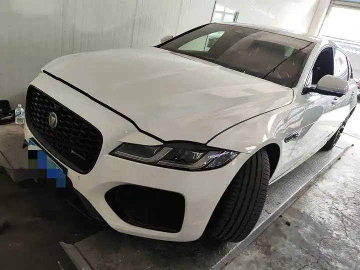 Jaguar XFL 2021 XFL 2.0T P250 4WD Obsidian Sport