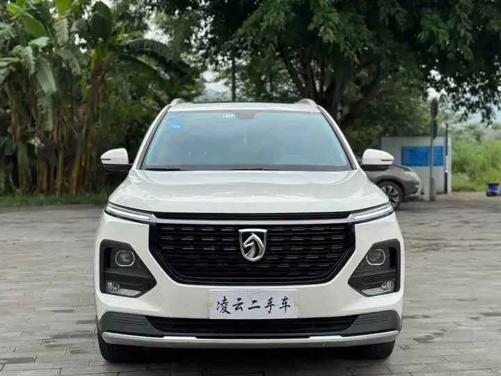 Baojun 530 2020 1.5T CVT Premium Connected 7-seater