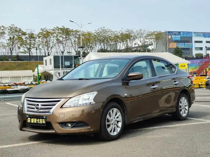 HENYI 2012 1.6XL CVT Luxury Edition