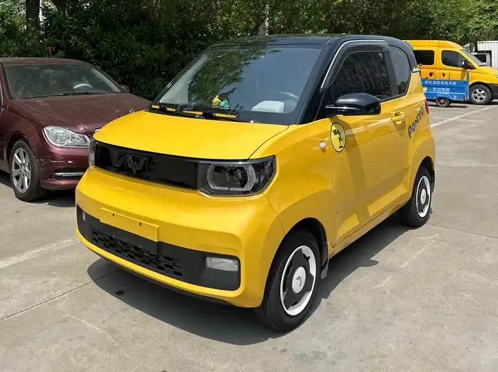 Hongguang MINIEV 2021 Macaroon Sandwich 170km Li-FePO4