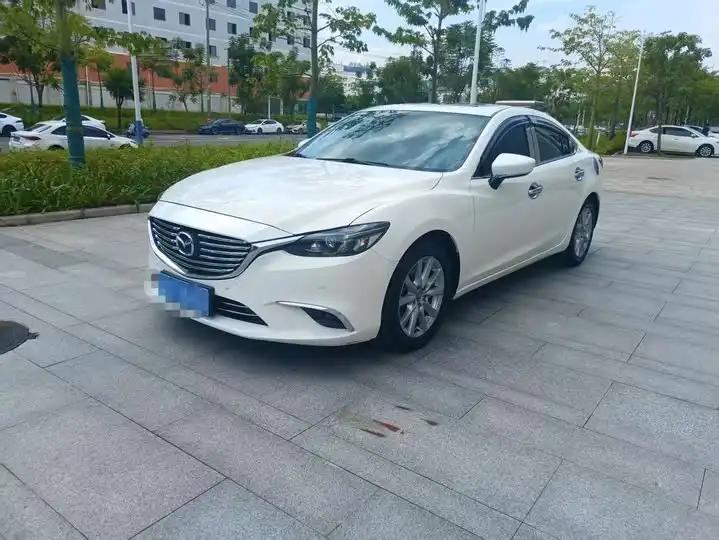 Atlas 2017 2.0L Blue Sky Luxury Edition