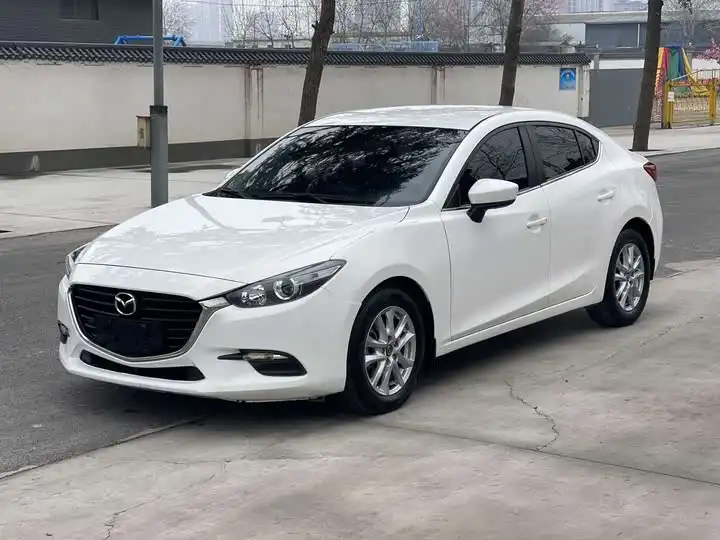Mazda3 Enclave 2017 trim 1.5L Auto Comfort State V