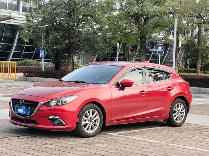 Mazda3 Enclave 2014 2-Class 1.5L Auto Luxury